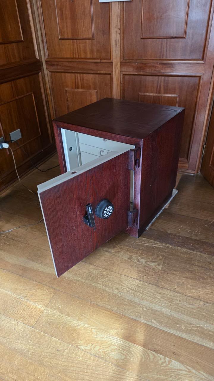 Traslado de caja fuerte entre domicilios